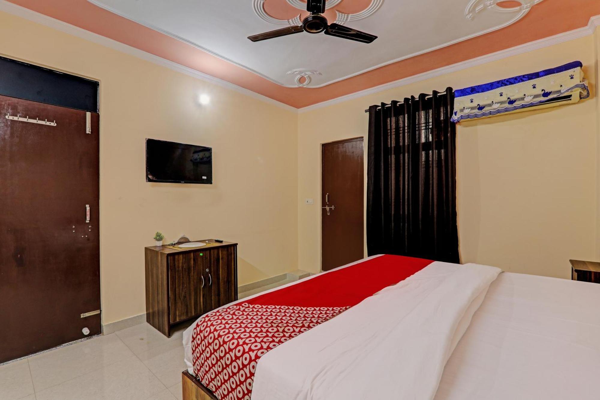 Super Hotel O Fort Inn Lucknow Buitenkant foto