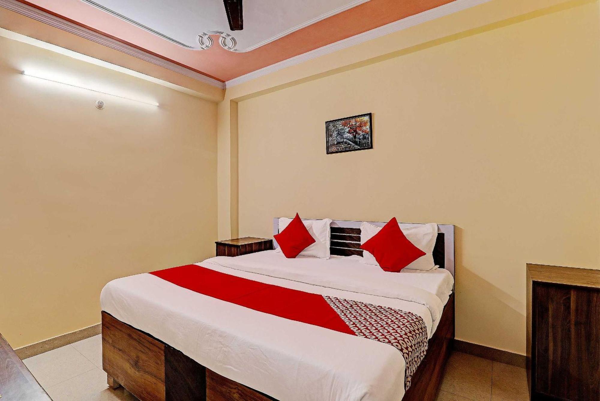 Super Hotel O Fort Inn Lucknow Buitenkant foto