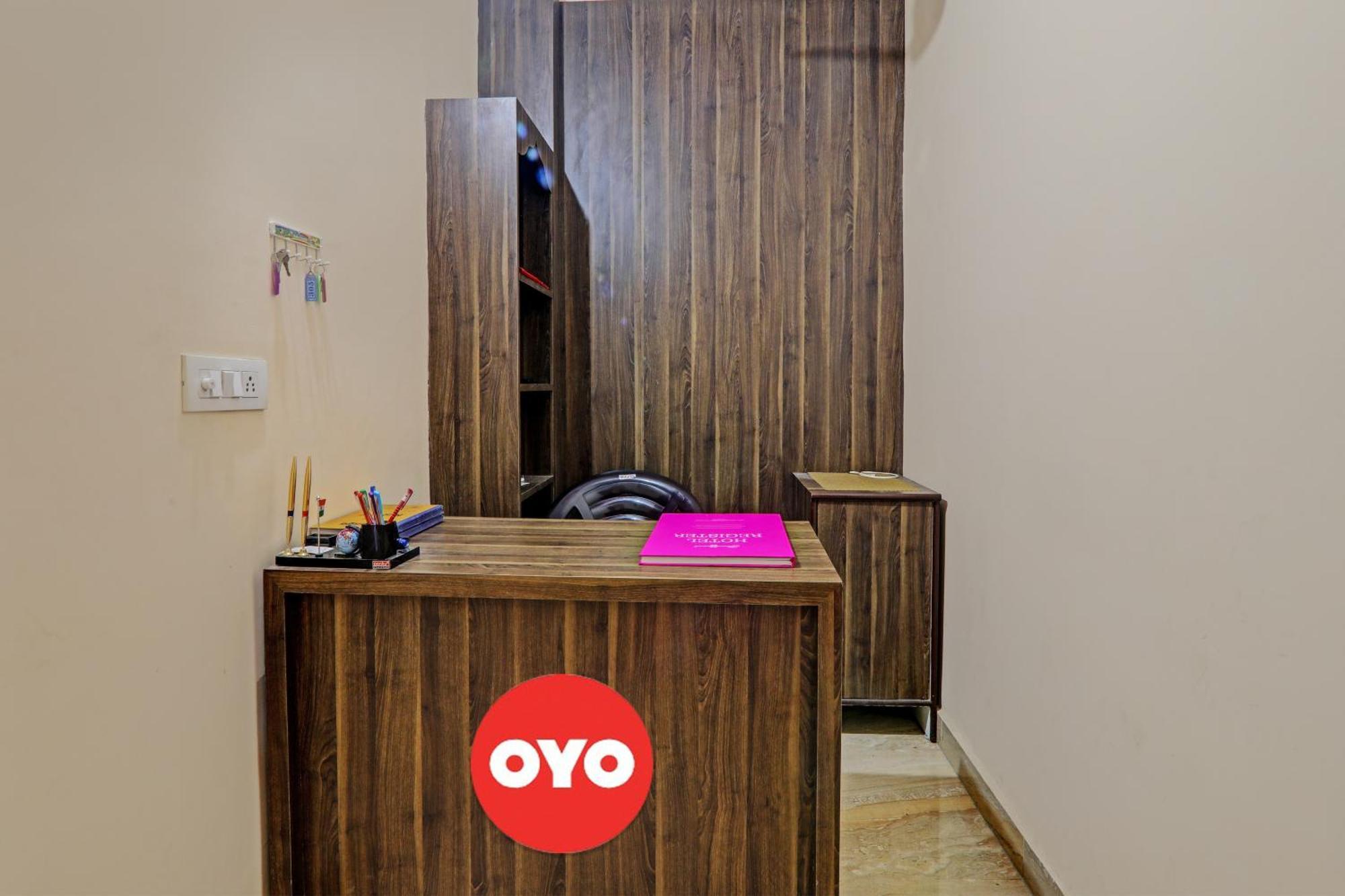 Super Hotel O Fort Inn Lucknow Buitenkant foto