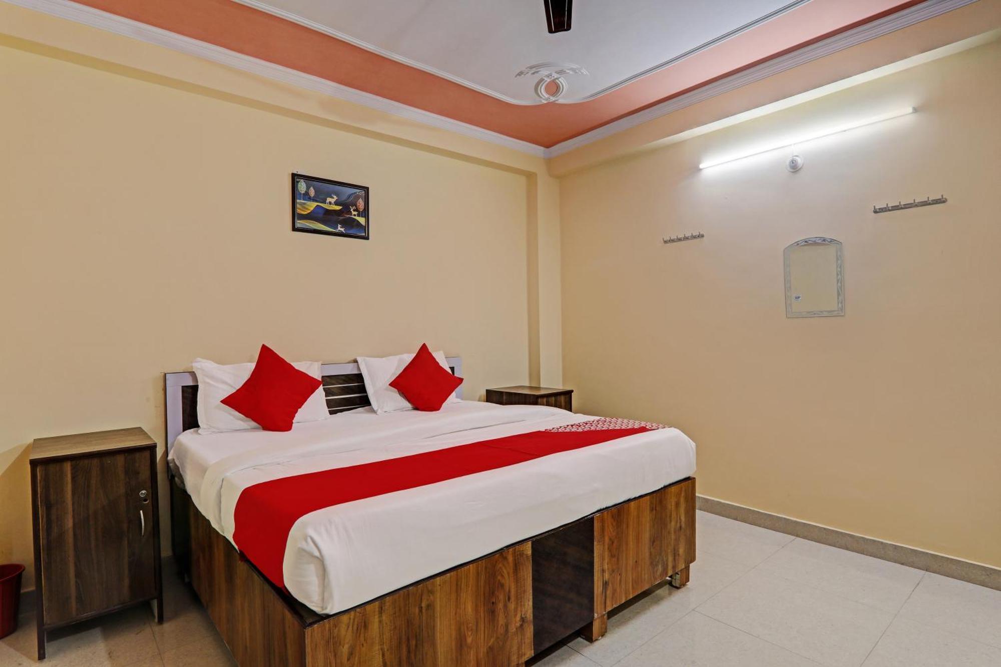 Super Hotel O Fort Inn Lucknow Buitenkant foto
