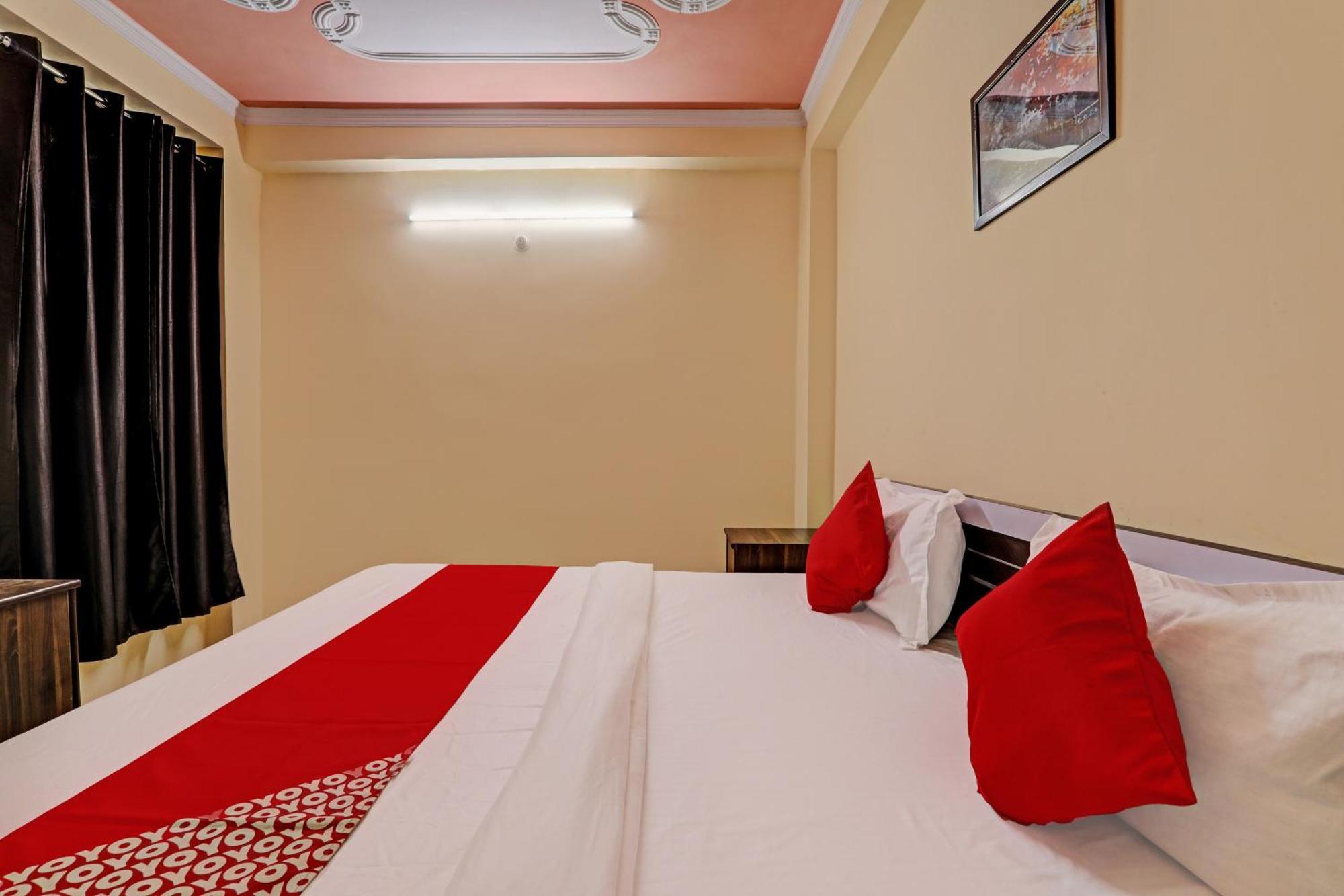 Super Hotel O Fort Inn Lucknow Buitenkant foto