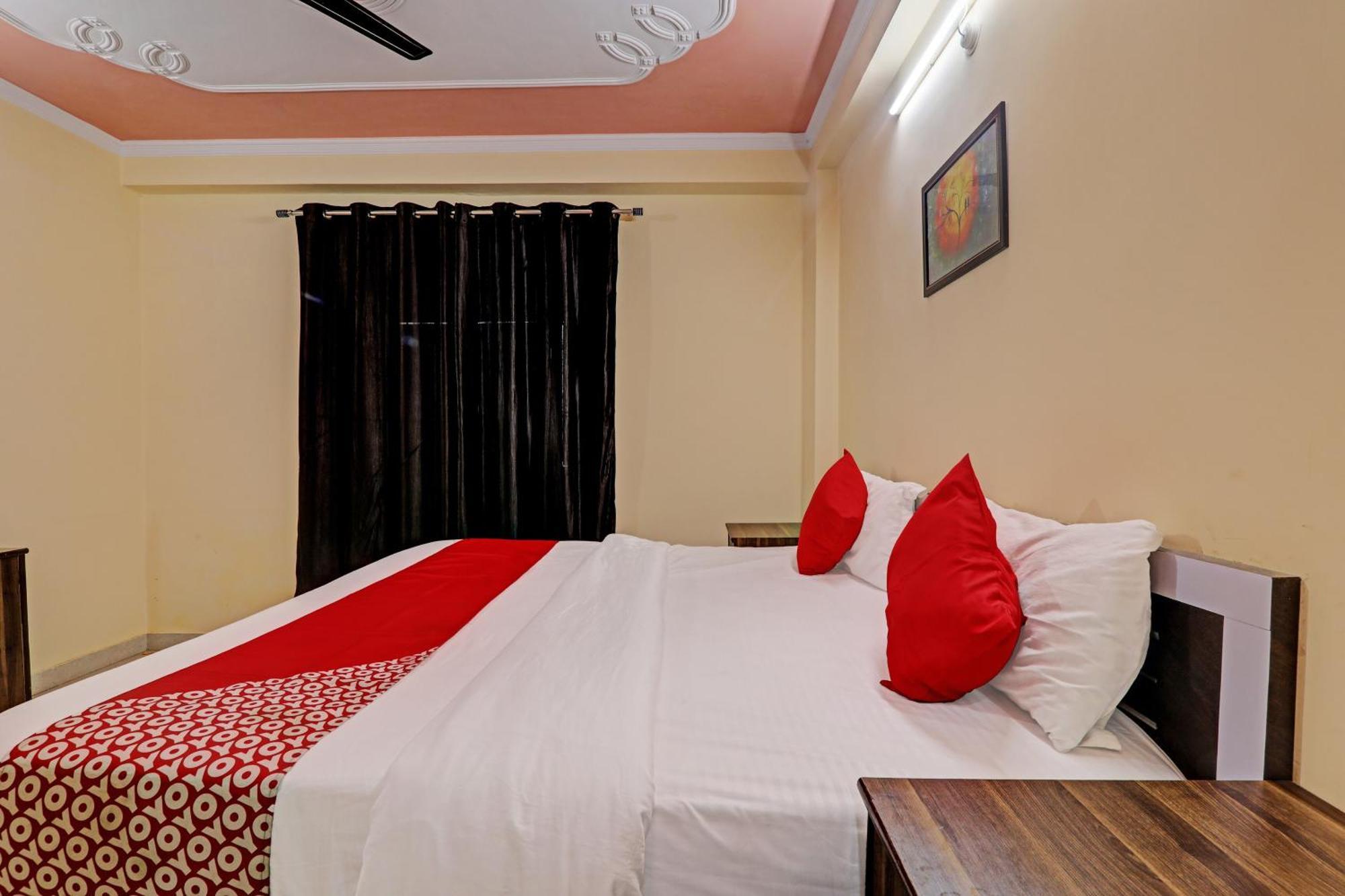 Super Hotel O Fort Inn Lucknow Buitenkant foto
