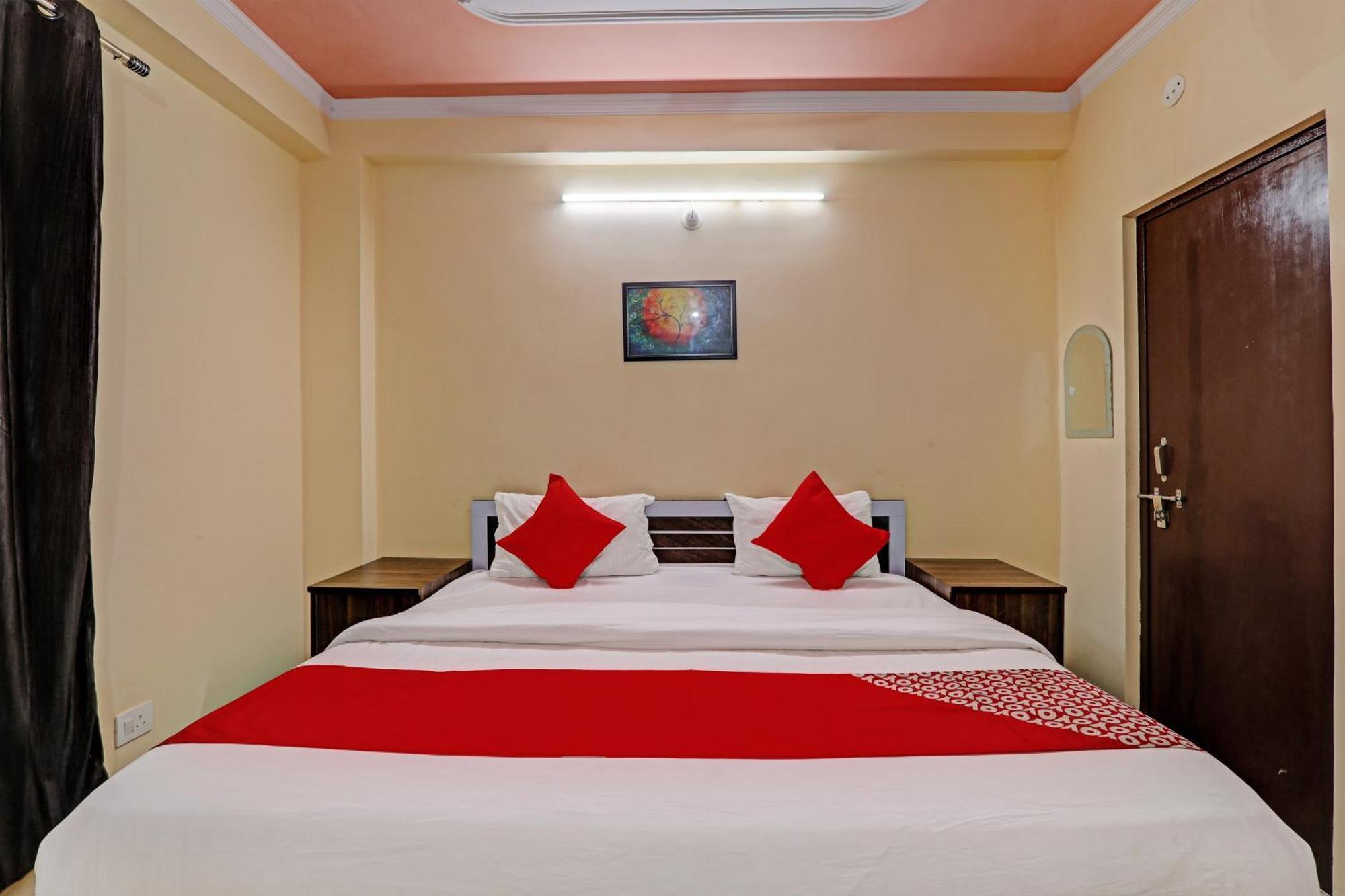 Super Hotel O Fort Inn Lucknow Buitenkant foto
